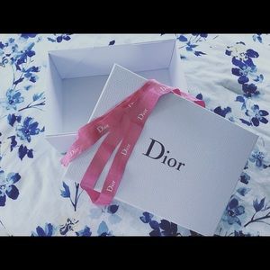 Dior gift wrapping box
